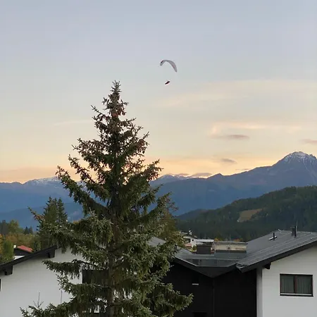 Cristina - Suedbalkon Mit Bergblick Apartman Seefeld in Tirol